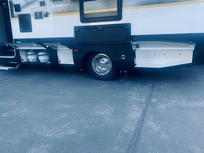 2025 JB Caravans 7.3M Slide Out Tourer Motorhome