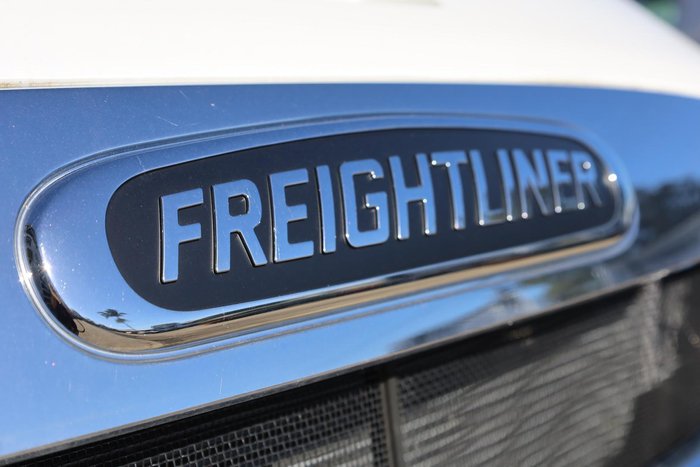 2024 Freightliner Cascadia 126 48