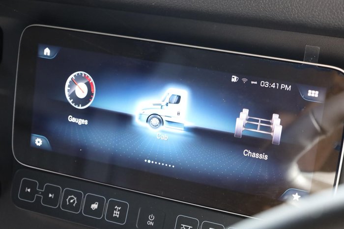 2024 Freightliner Cascadia 126 48