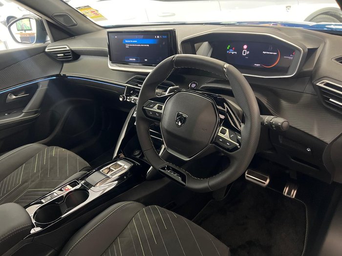 2024 Peugeot 2008 GT