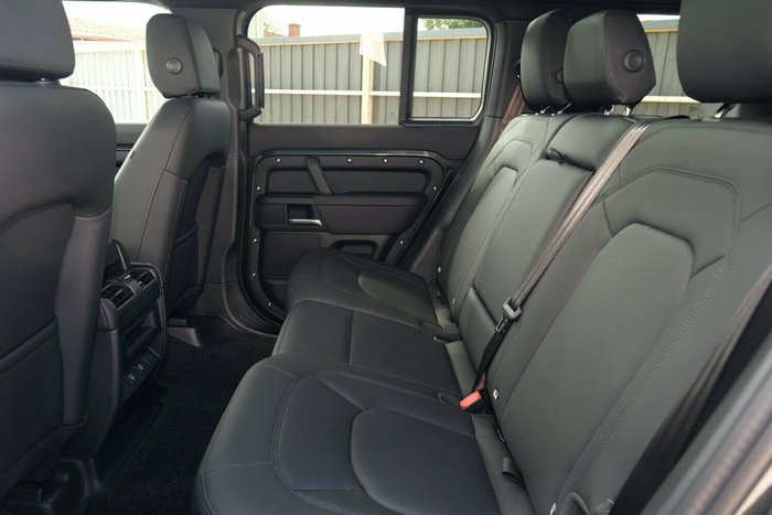 2025 Land Rover Defender 110 P400 X-Dynamic SE L663 MY25.5 AWD Carpathian Grey
