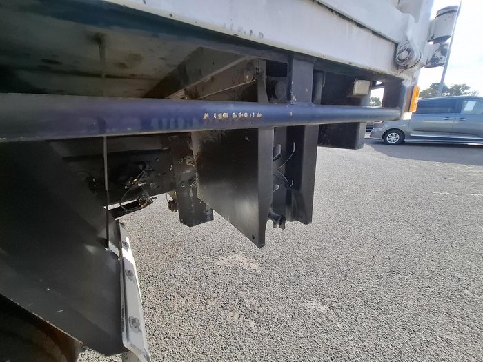 2012 Isuzu Frr 600 Medium WHITE