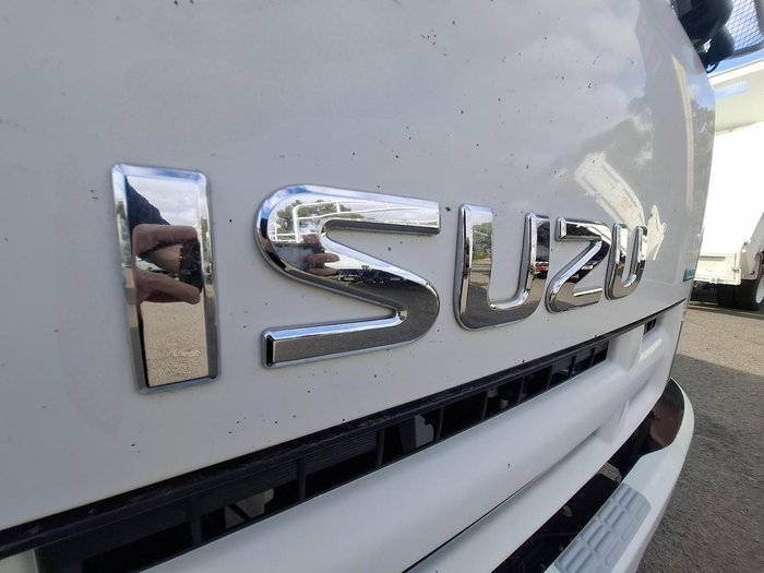 2012 Isuzu Frr 600 Medium WHITE