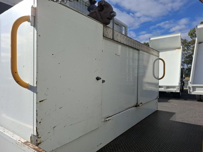 2012 Isuzu Frr 600 Medium WHITE
