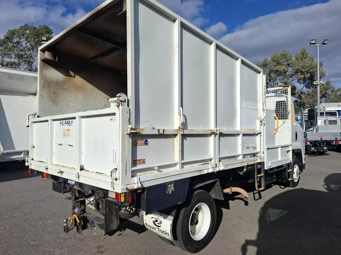 2012 Isuzu Frr 600 Medium WHITE