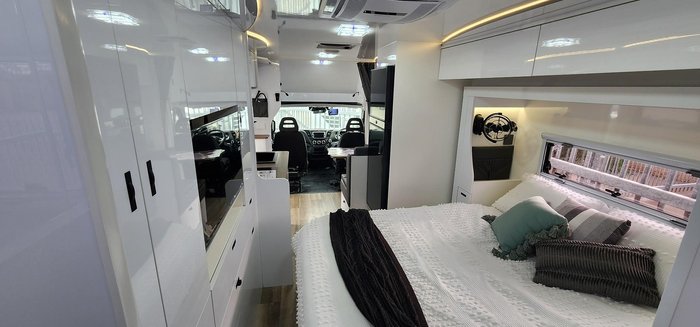 2025 JB Caravans Jb Slide-Out Motorhome
