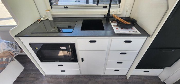 2024 JB Caravans Gator X Ev