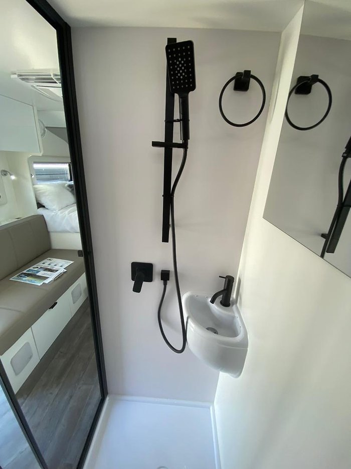 2025 JB Caravans Gator Hybrid 14' Full Off Road