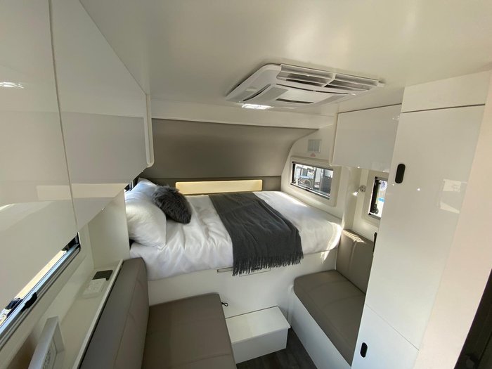 2025 JB Caravans Gator Hybrid 14' Full Off Road