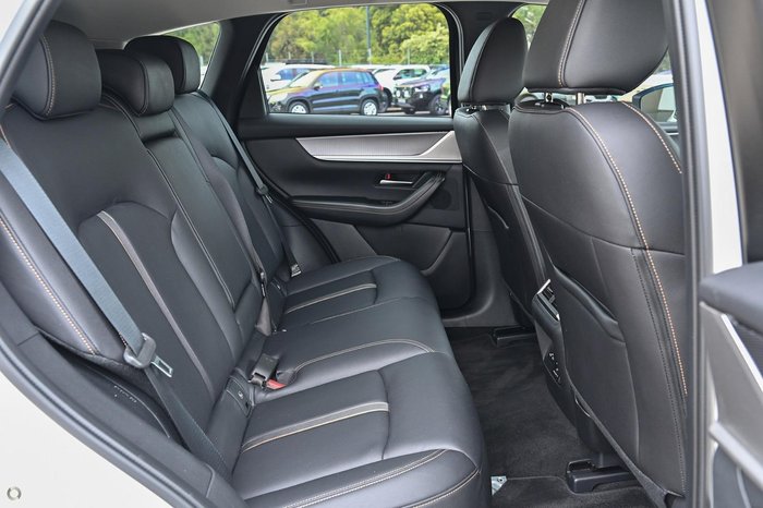 2025 Mazda CX-60 P50e Evolve