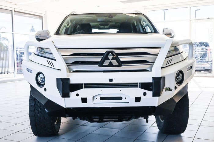 2022 Mitsubishi Pajero Sport GLS