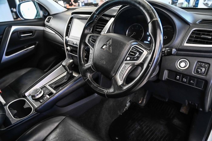 2022 Mitsubishi Pajero Sport GLS