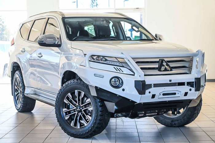 2022 Mitsubishi Pajero Sport GLS