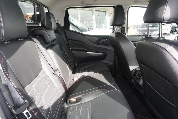 2025 Nissan Navara PRO-4X