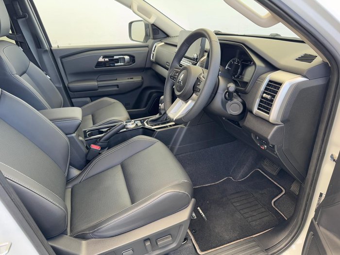 2024 Mitsubishi Triton GLS