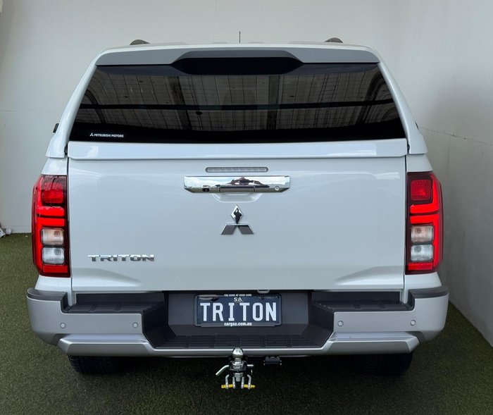 2024 Mitsubishi Triton GLS