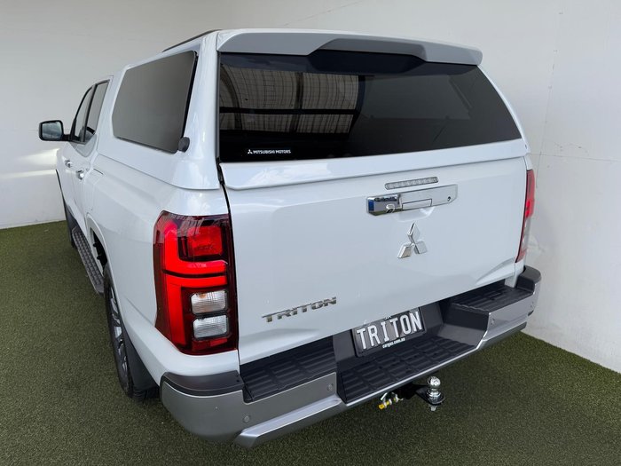 2024 Mitsubishi Triton GLS