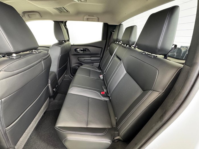 2024 Mitsubishi Triton GLS