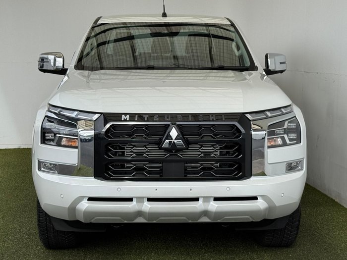 2024 Mitsubishi Triton GLS