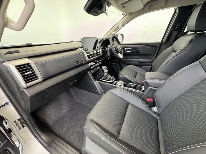 2024 Mitsubishi Triton GLS