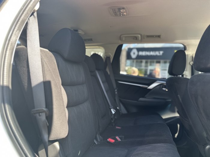2016 Mitsubishi Pajero Sport GLX