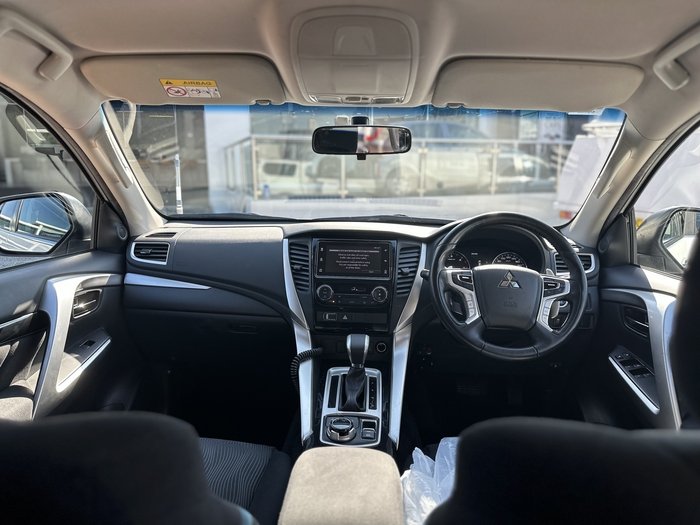 2016 Mitsubishi Pajero Sport GLX