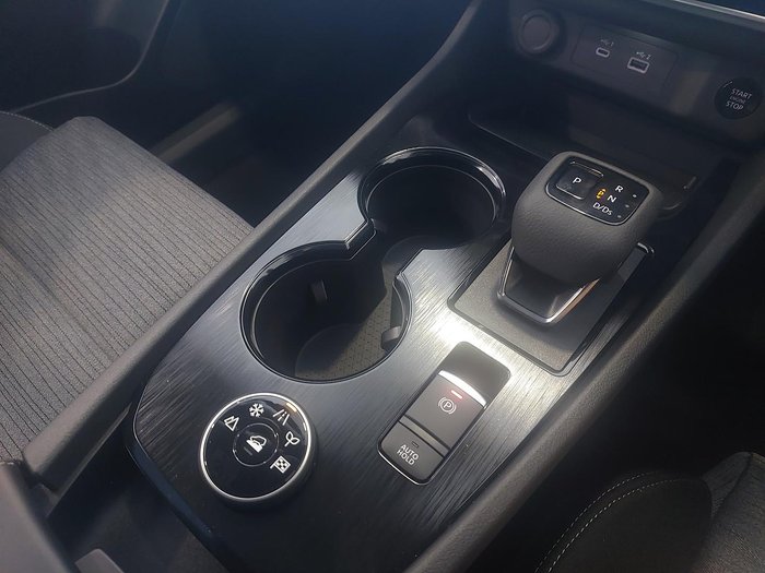 2024 Nissan X-TRAIL ST