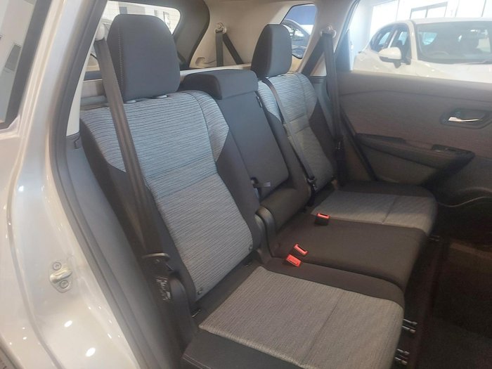2024 Nissan X-TRAIL ST