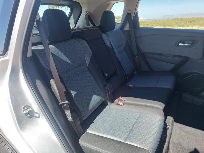 2024 Nissan X-TRAIL ST