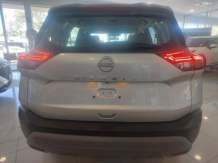 2024 Nissan X-TRAIL ST