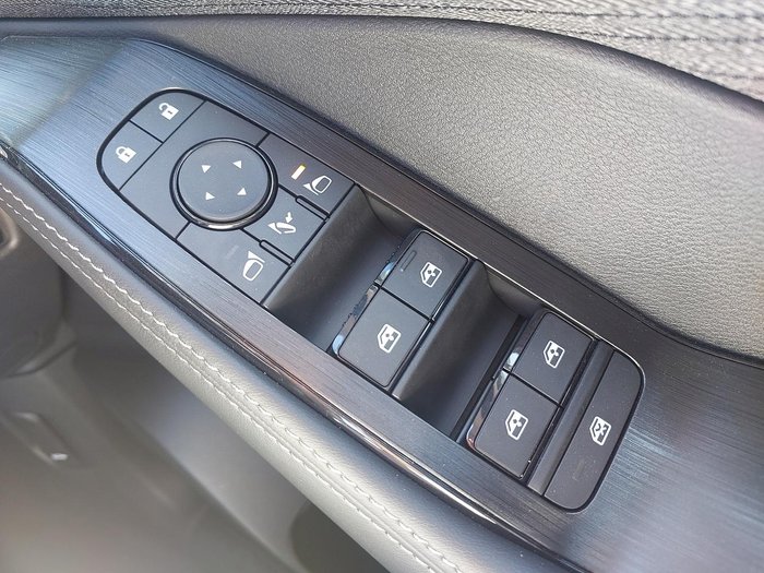 2024 Nissan X-TRAIL ST