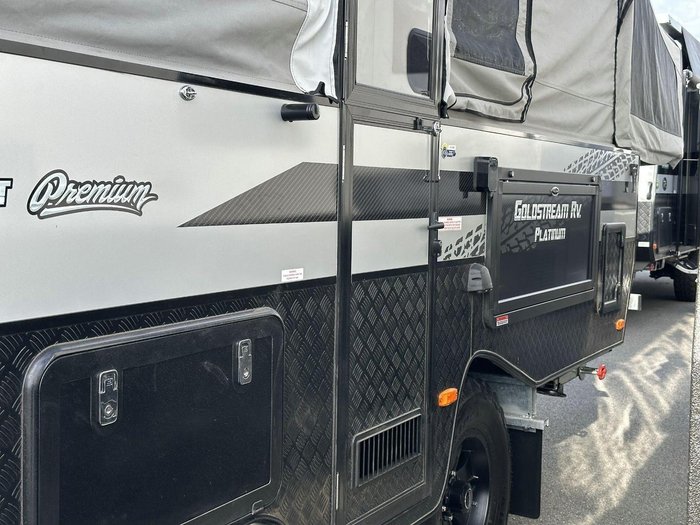 2025 Goldstream Wing 3 St Premium 15'