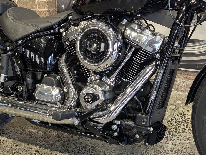 Harley-Davidson Street Bob 117 (FXBB) Softail