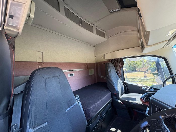 2023 Volvo Fh700 700