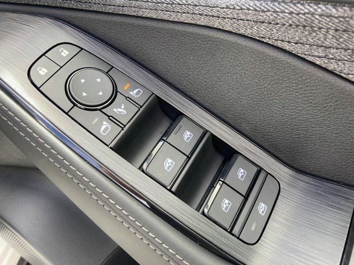 2025 Nissan X-TRAIL ST-L