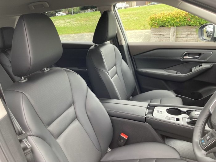 2025 Nissan X-TRAIL ST-L