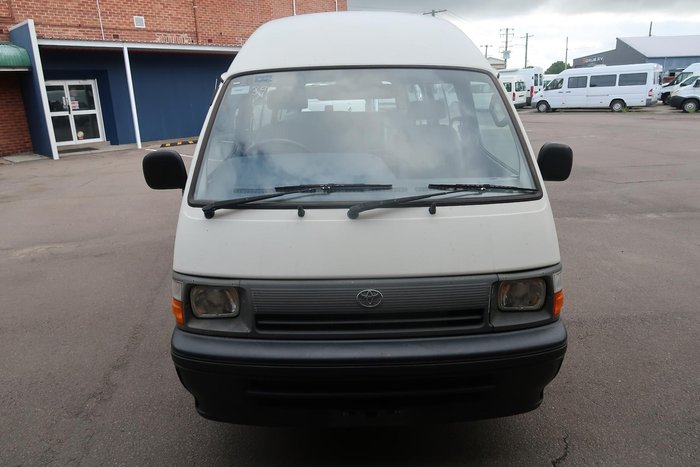 1995 Toyota Hiace Commuter RZH125R French Vanilla