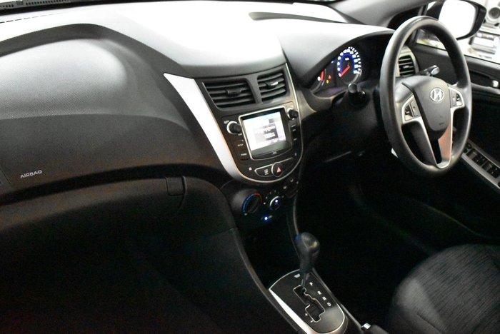 2016 Hyundai Accent Active