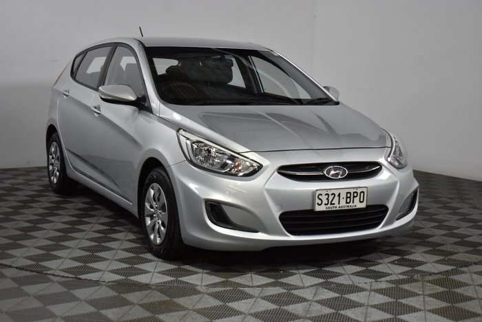 2016 Hyundai Accent Active