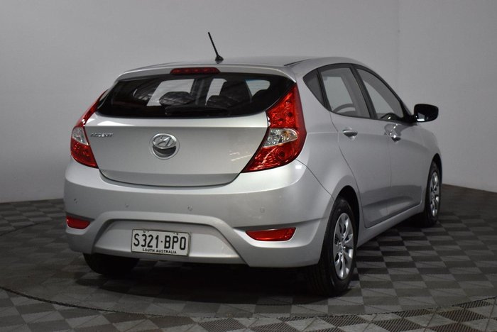 2016 Hyundai Accent Active