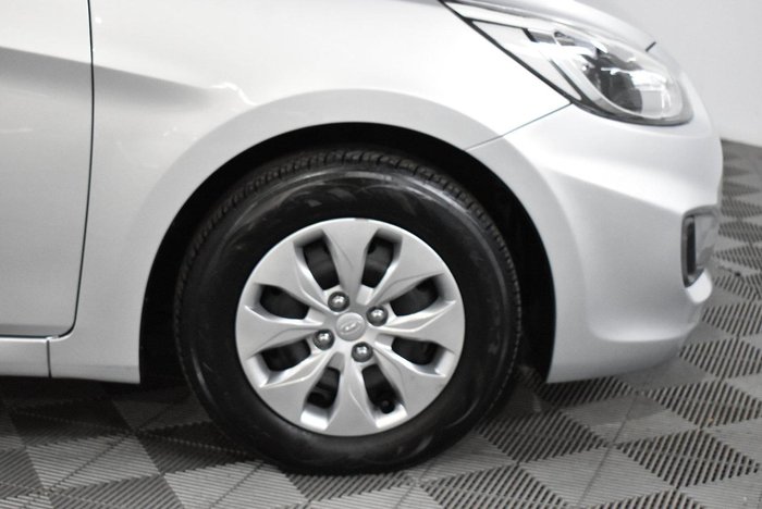2016 Hyundai Accent Active