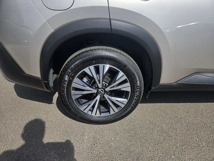 2024 Nissan X-TRAIL ST-L