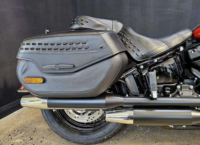 2024 Harley-Davidson Heritage Classic 114 (FLHCS) Softail Black