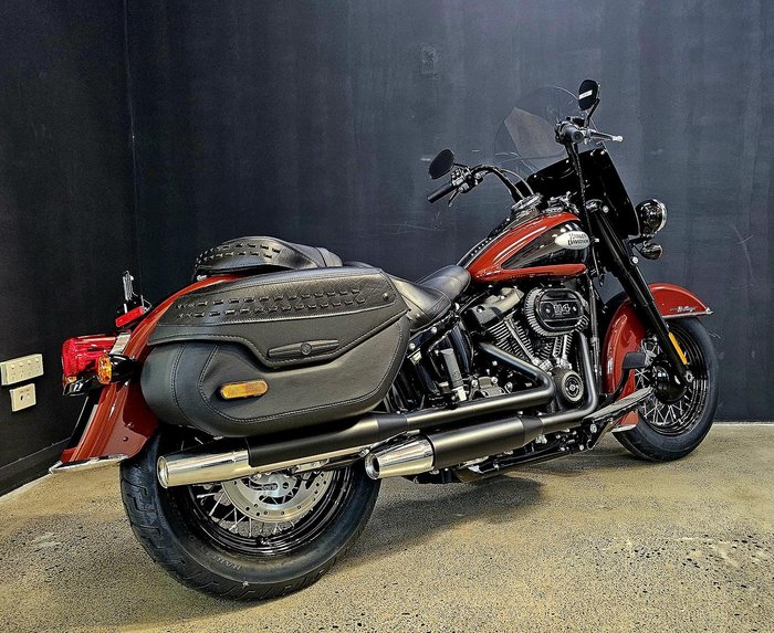2024 Harley-Davidson Heritage Classic 114 (FLHCS) Softail Black