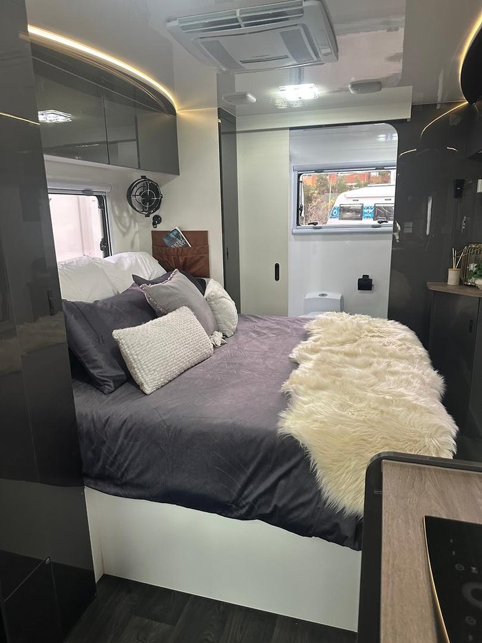 2025 JB Caravans Touring Queen Bed
