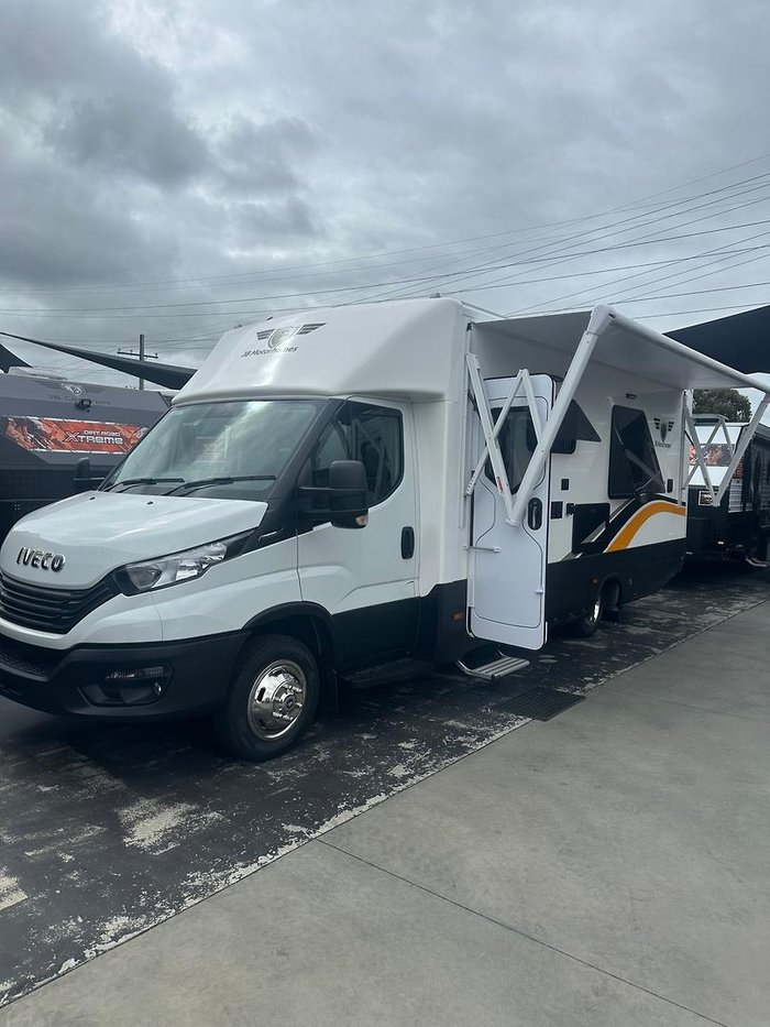 2025 JB Caravans Touring Queen Bed