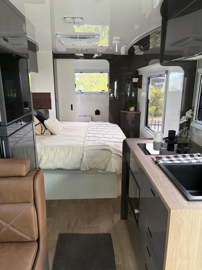 2025 JB Caravans Touring Queen Bed 7.8 M Iveco