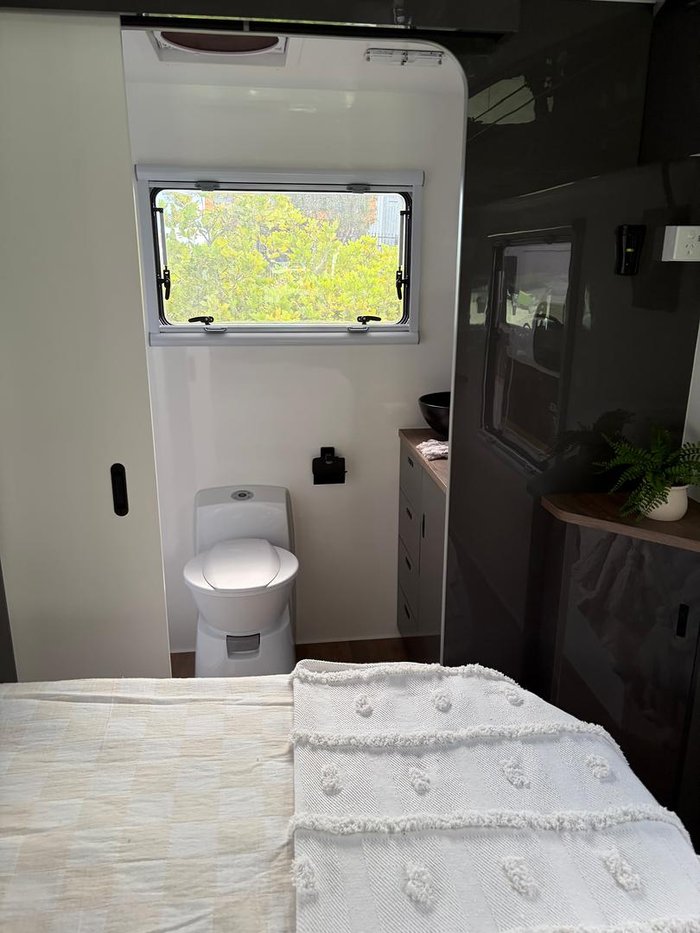 2025 JB Caravans Touring Queen Bed 7.8 M Iveco