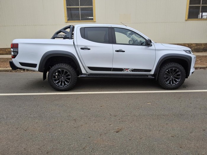 2023 Mitsubishi Triton Xtreme MR MY23 4X4 Dual Range White Diamond with Black Roof