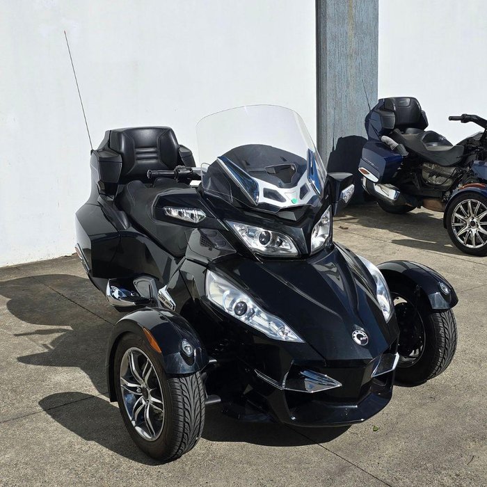 2010 Can-Am Spyder RT-S SE5 Spyder RT-S Black